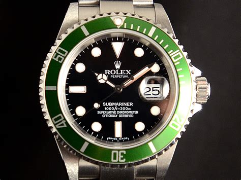 rolex submariner ghiera ceramica verde|rolex submariner color change.